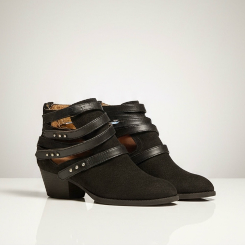 Wild Diva Lounge Audrey Cut Out Strappy Ankle Boots